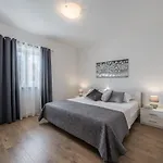 Bajlo With Three Bedrooms Вилла Задар