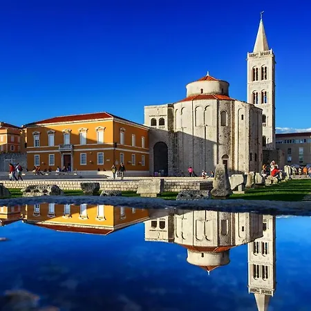 Villa Bajlo With Three Bedrooms