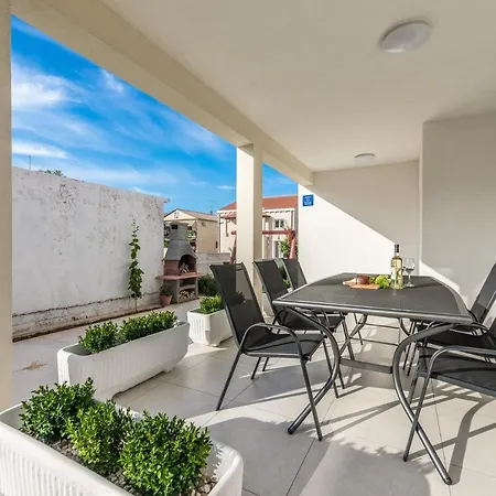 Bajlo With Three Bedrooms * Zára