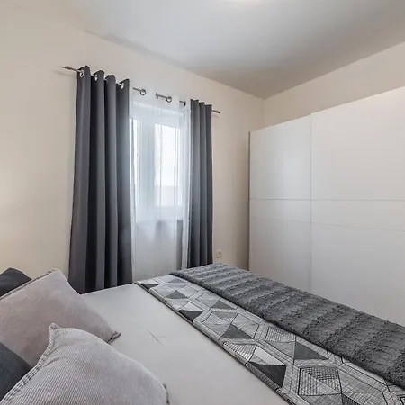 Bajlo With Three Bedrooms Zára