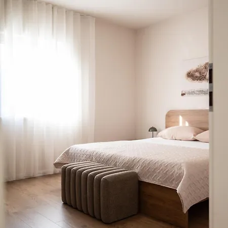 Bajlo With Three Bedrooms Вилла Задар