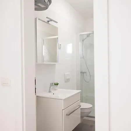 Вилла Bajlo With Three Bedrooms Задар